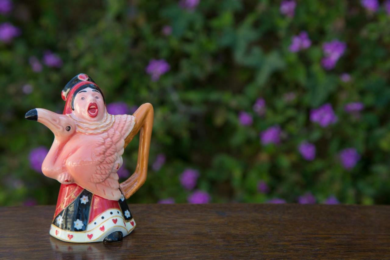 Cheshire Cat Inn & Cottages Santa Barbara Exterior photo